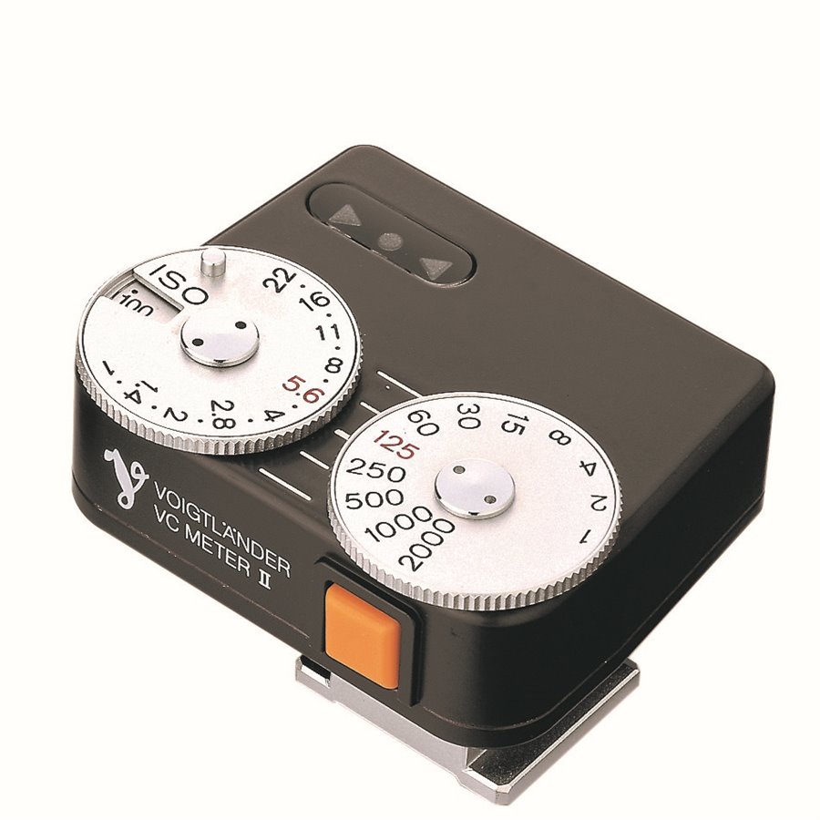 The Voigtländer VC Meter II, even at £229, is the perfect little hot-shoe-mounted accessory for cameras without exposure capabilities — that is, any Leica prior to the M5. It